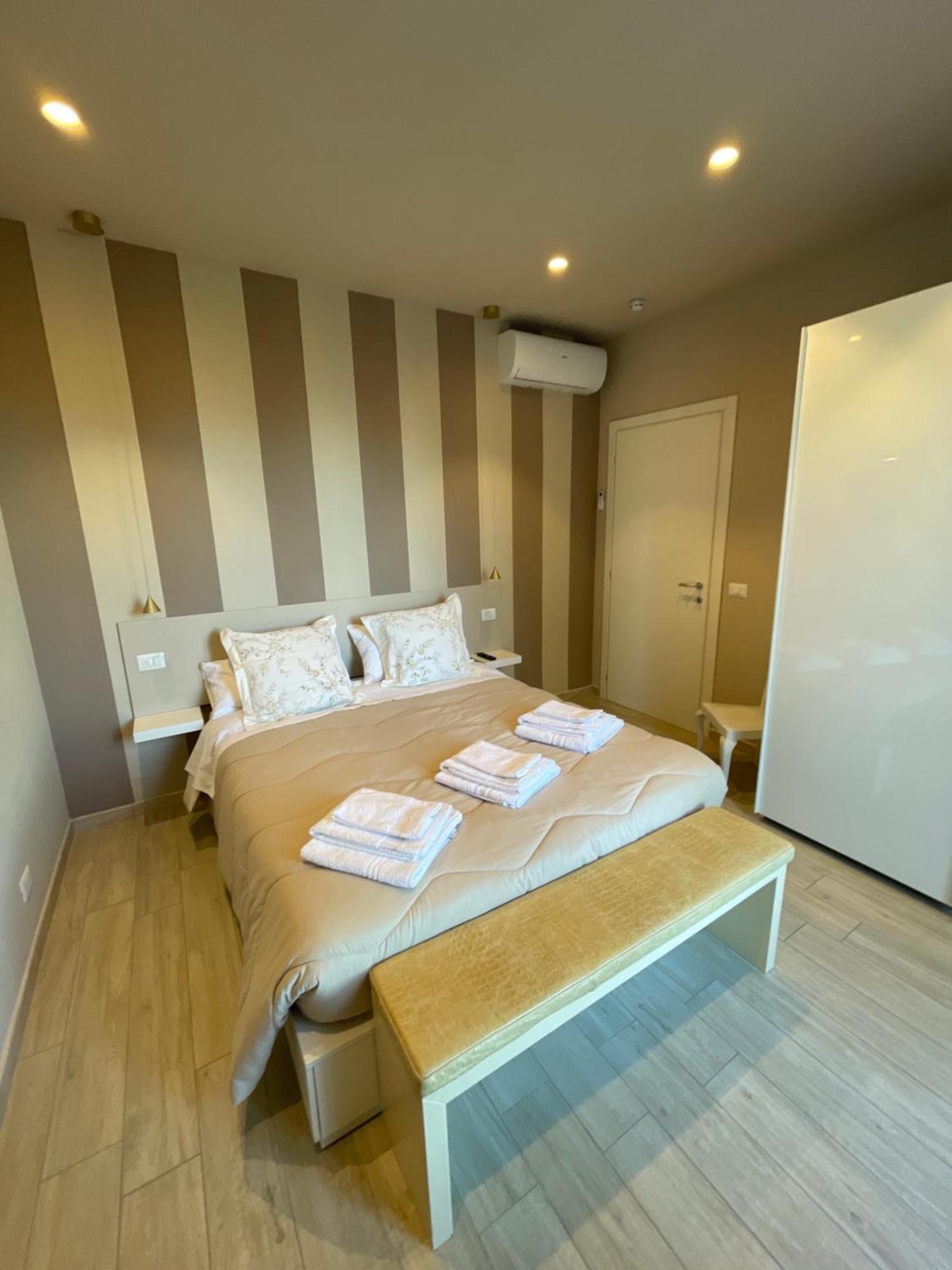 Caprice 2.0 Apartment เปสเคียรา เดล การ์ดา ภายนอก รูปภาพ